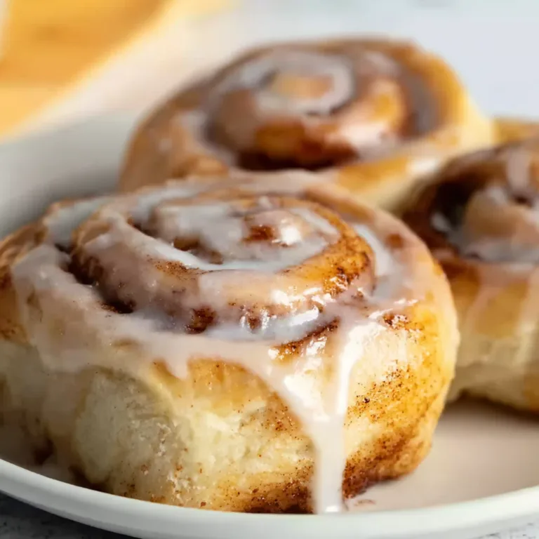 Easy Bisquick Cinnamon Rolls Recipe | Quick & Delicious Homemade Treats